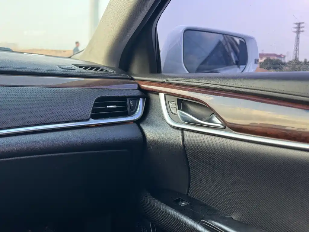 Cadillac XTS — миниатюра 17