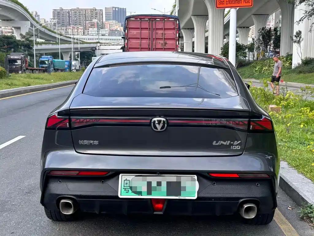 Changan UNI-V iDD — миниатюра 6