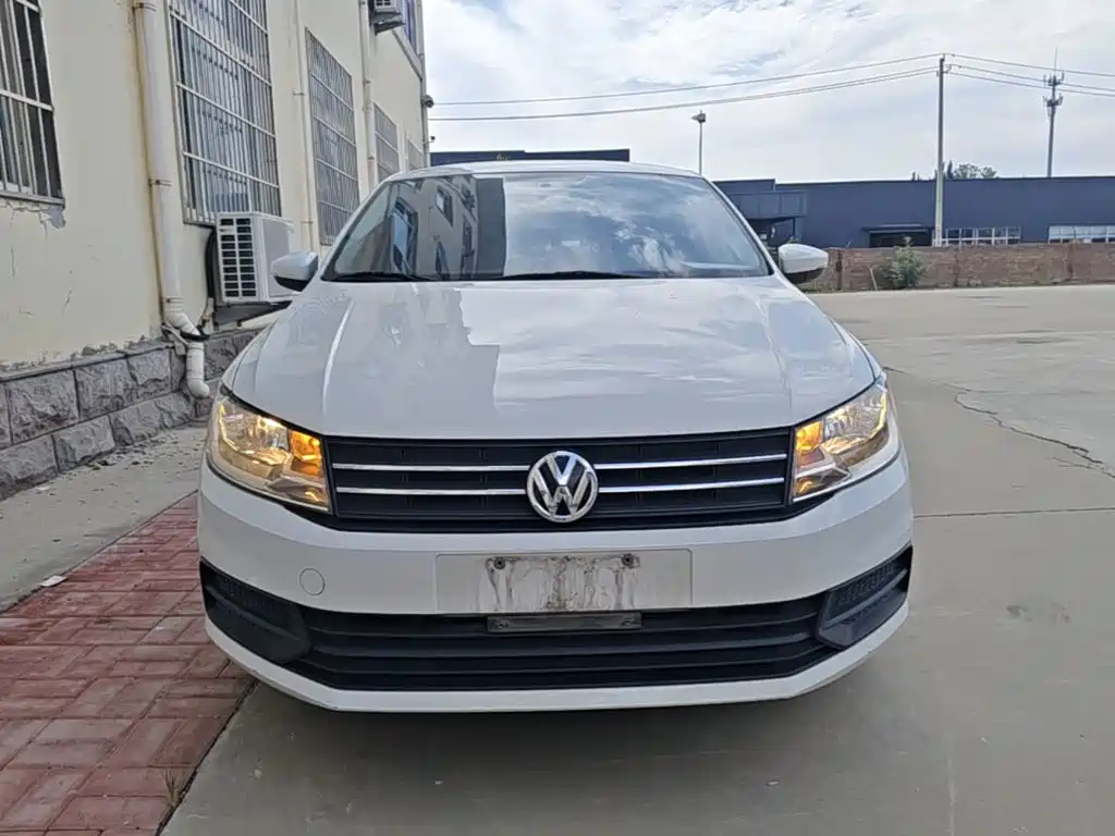 Volkswagen Santana — миниатюра 3