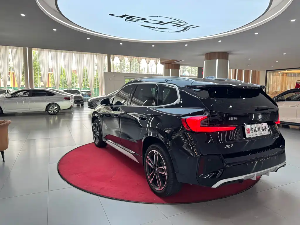 BMW X1 2025 sDrive25Li M Sport
