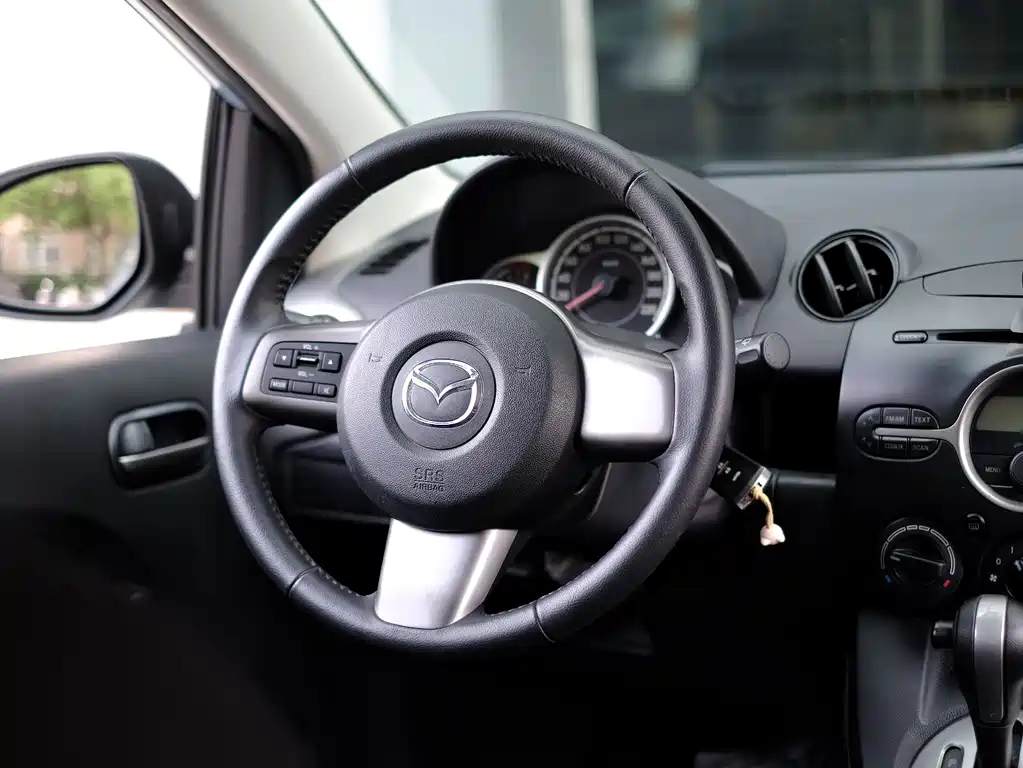 Mazda 2 Dazzle Dynamic 1.5L Auto Luxury Edition, фото 39