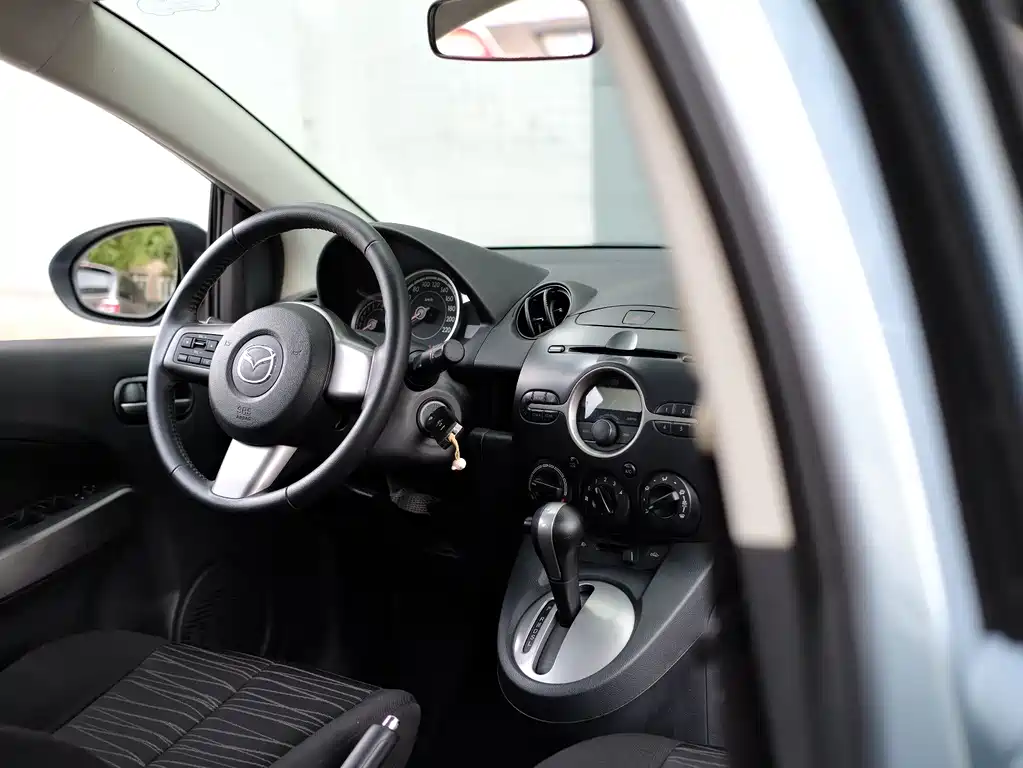 Mazda 2 Dazzle Dynamic 1.5L Auto Luxury Edition, фото 57