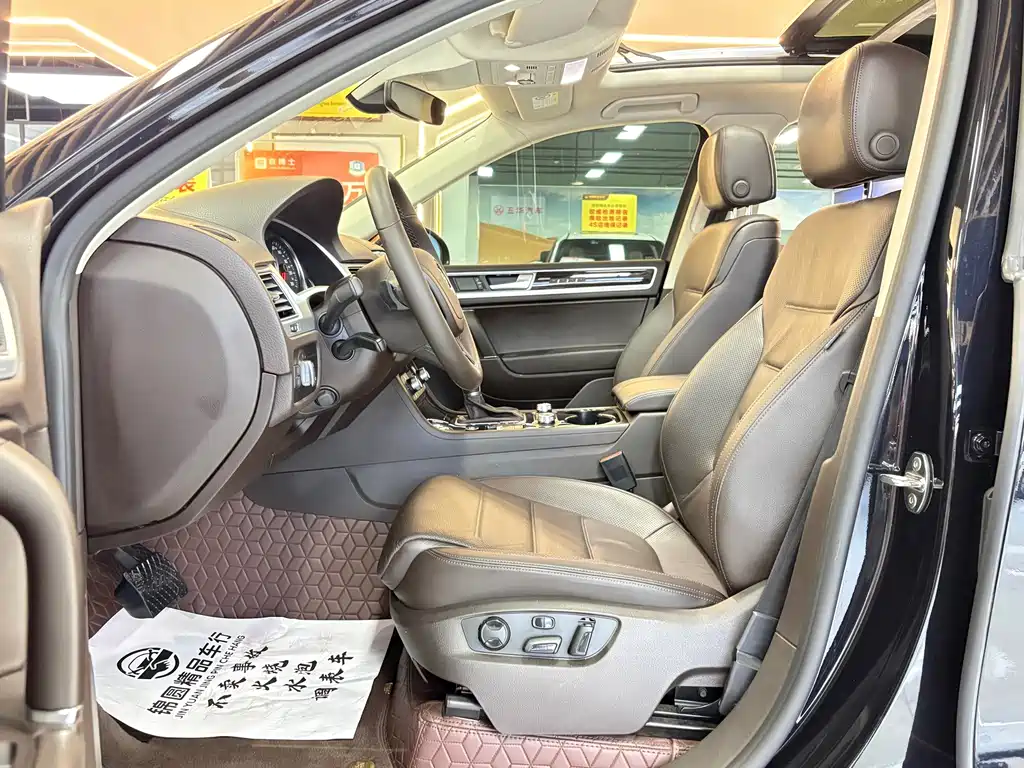 Volkswagen Touareg — миниатюра 9