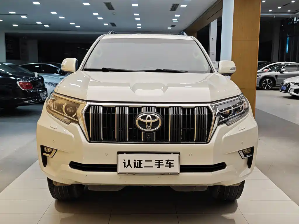 TOYOTA PRADO