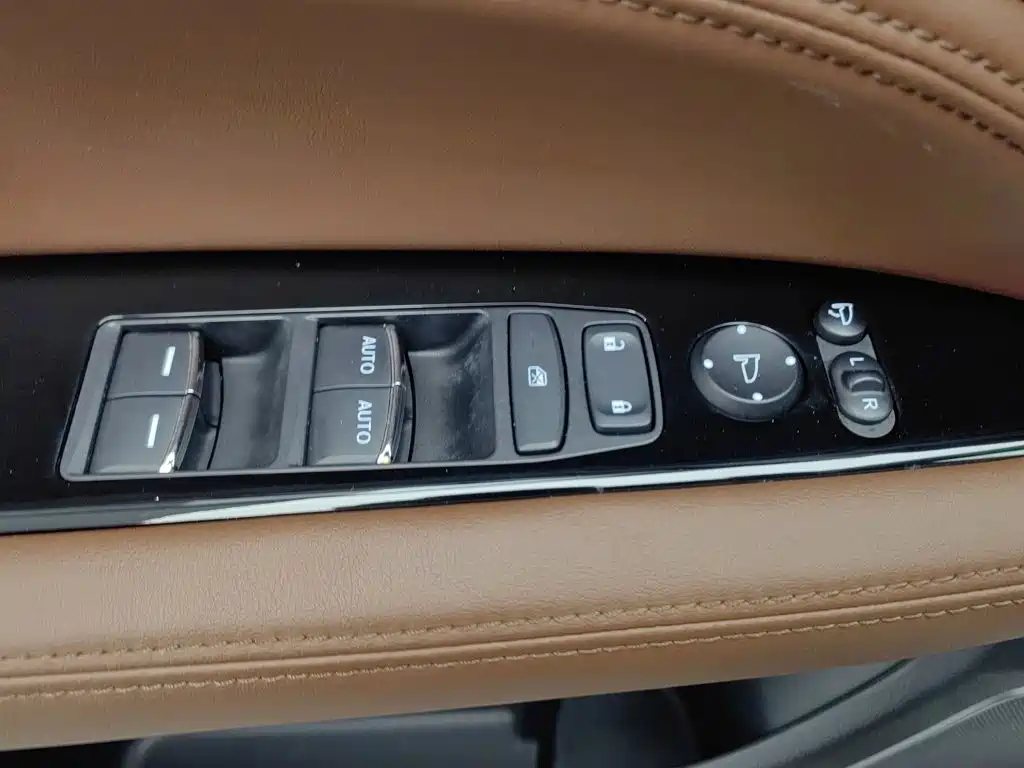 Honda UR-V — миниатюра 9