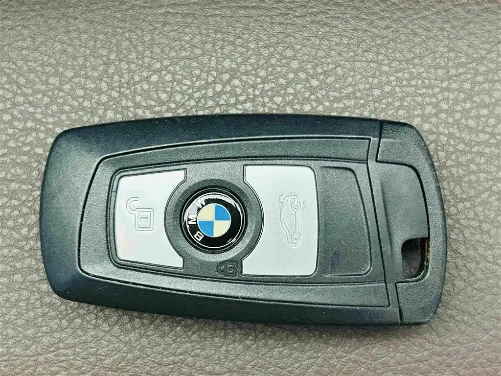 BMW 3 Series — миниатюра 13
