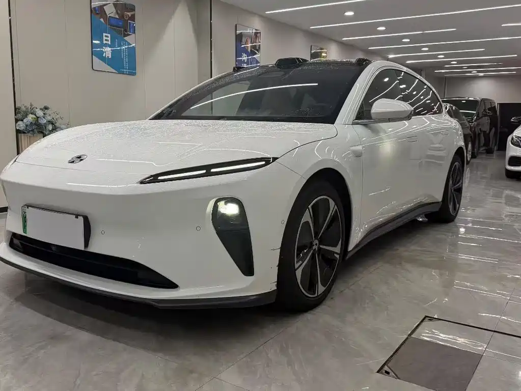 NIO ET5T