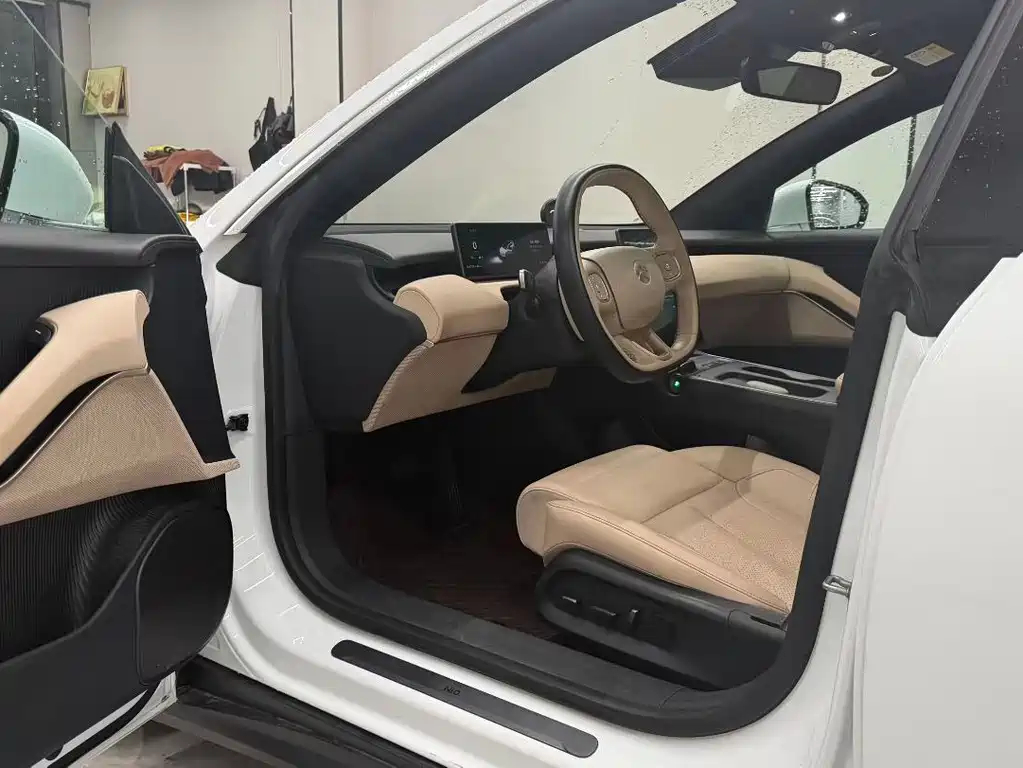 NIO ET5T — миниатюра 6