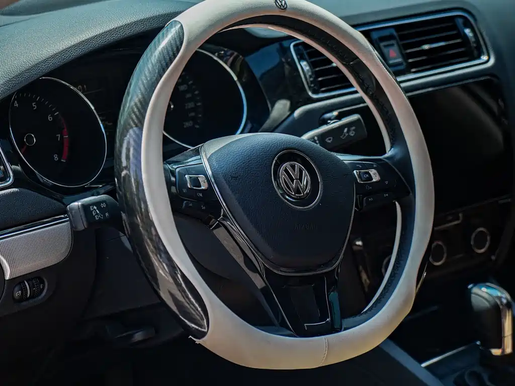 Volkswagen Sagitar — миниатюра 7