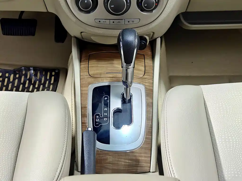 Buick Excelle — миниатюра 23