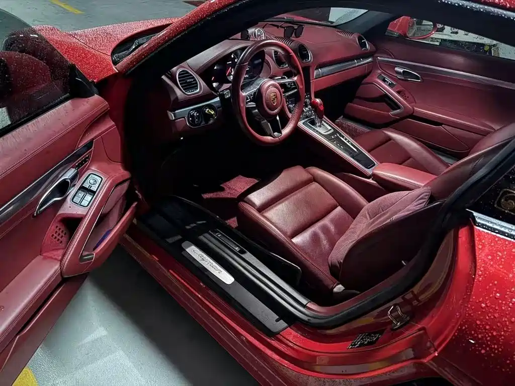 Porsche 718 2020 Cayman 2.0T