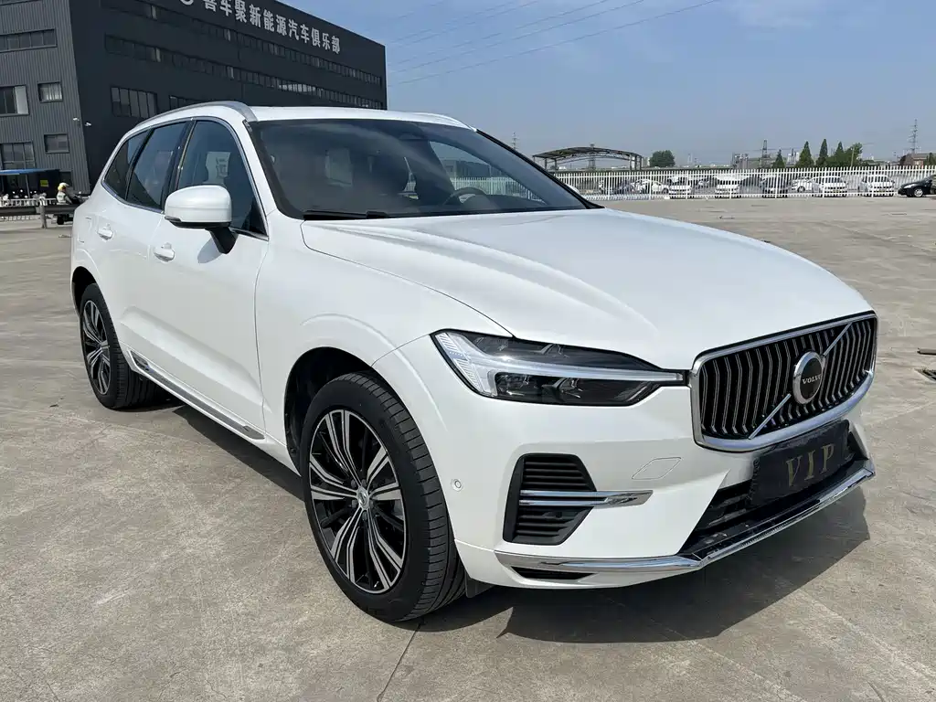 Volvo XC60 PHEV — миниатюра 21