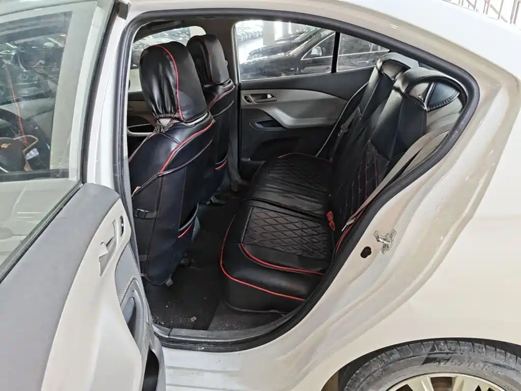 Chevrolet Sail — миниатюра 17