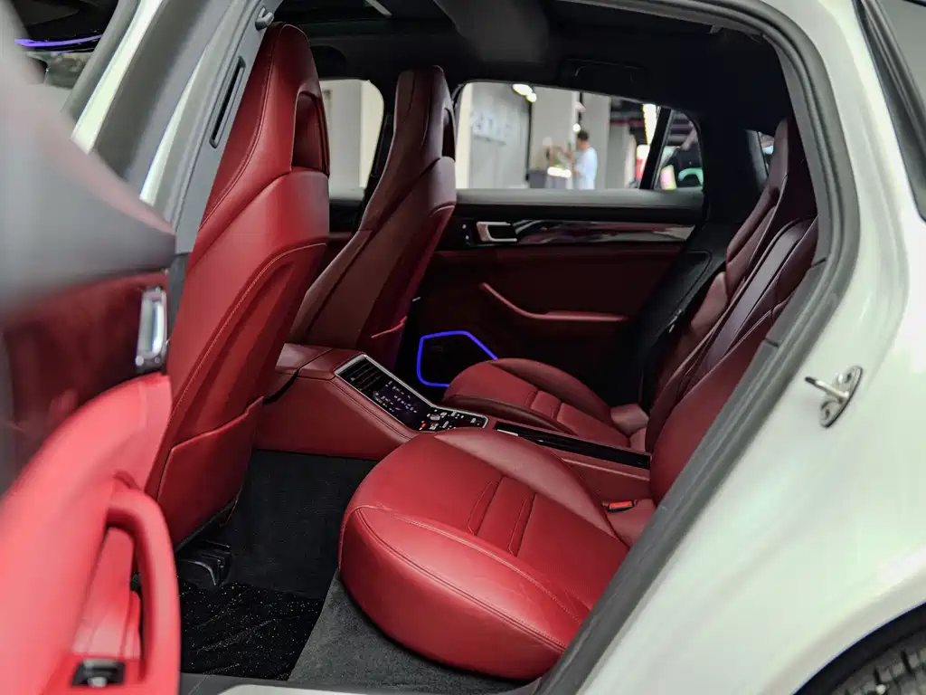 Porsche Panamera — миниатюра 7
