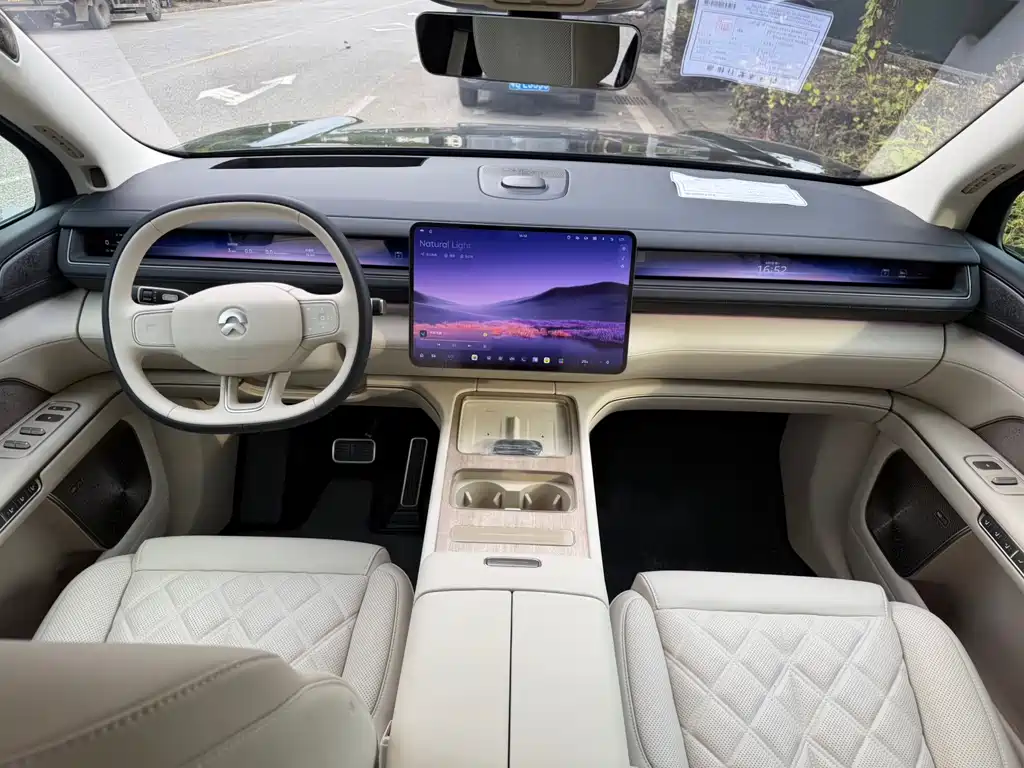 NIO ES8 — миниатюра 6