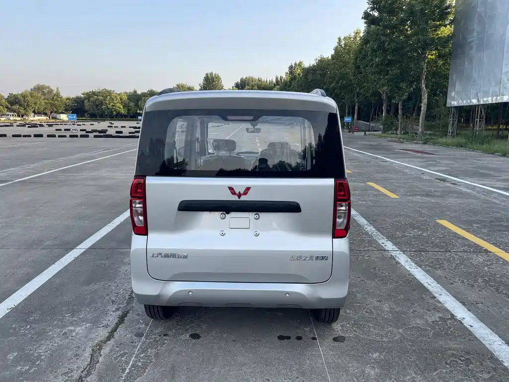 Wuling Zhiguang EV — миниатюра 5