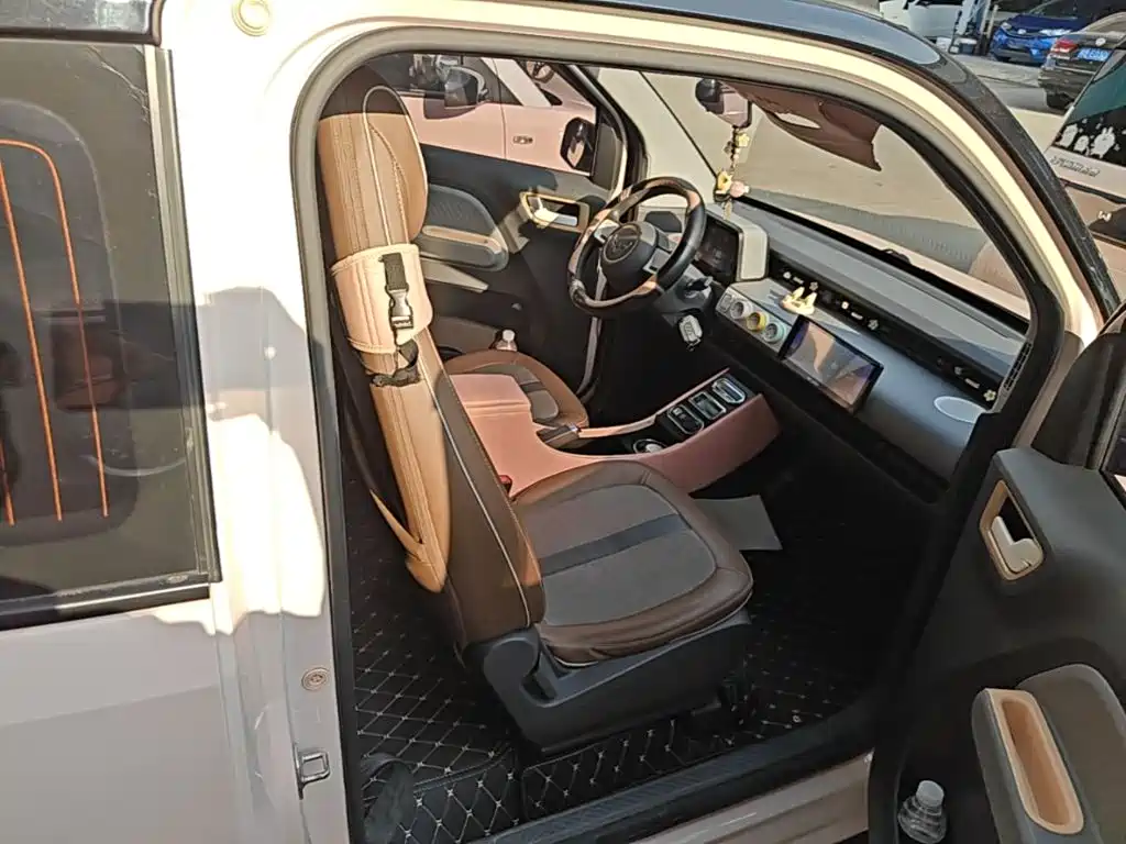 Wuling MINIEV — миниатюра 25
