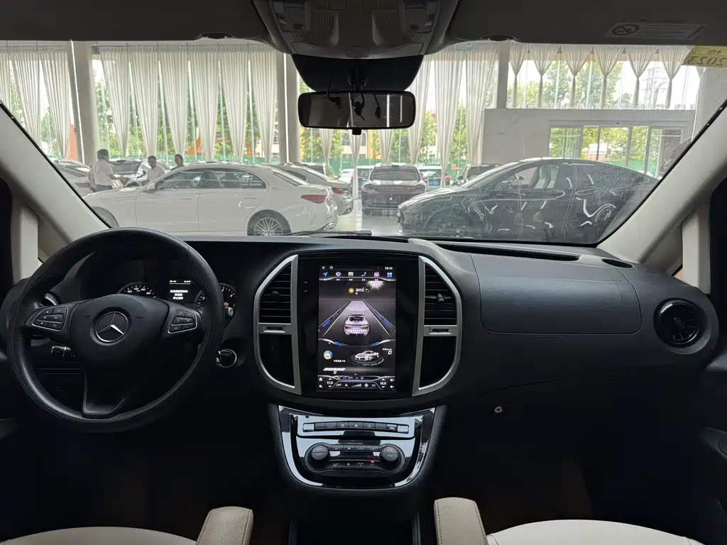 Mercedes-Benz Vito — миниатюра 13