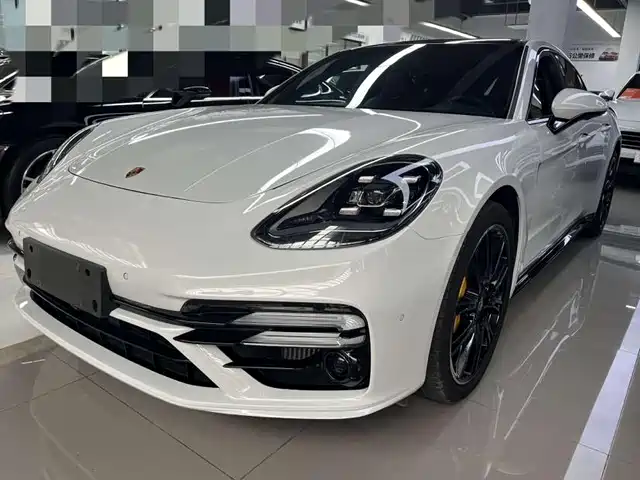 PORSCHE PANAMERA 2022