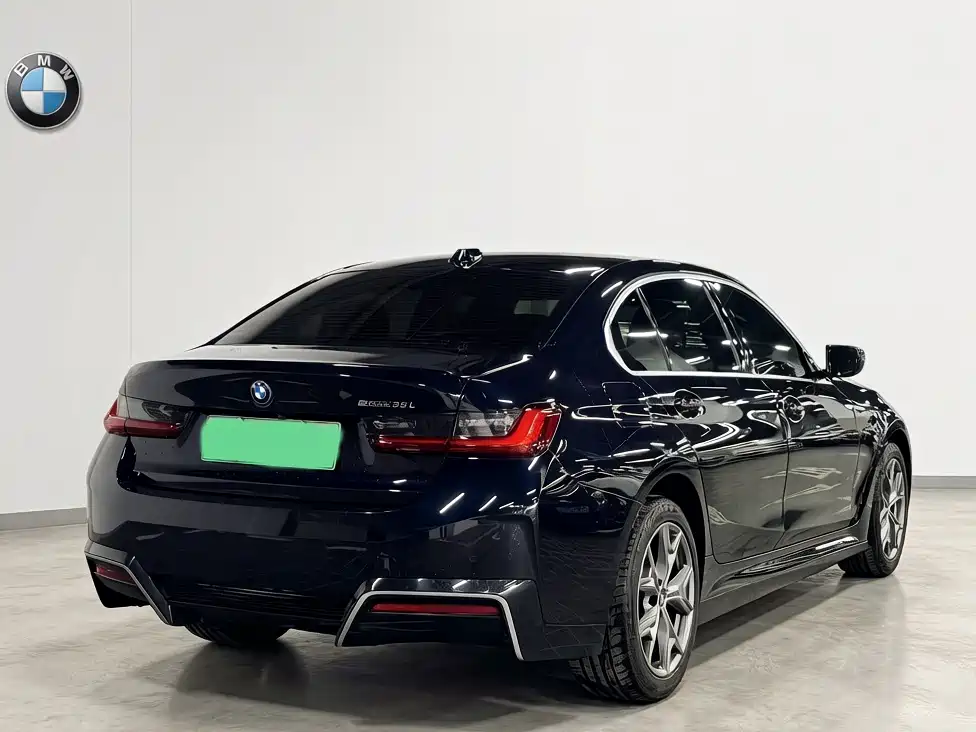 BMW i3 2024 eDrive 35 L