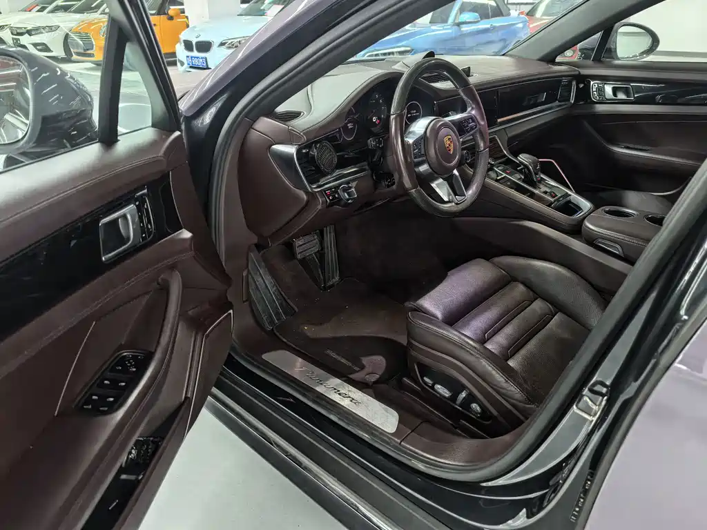 Porsche Panamera — миниатюра 4
