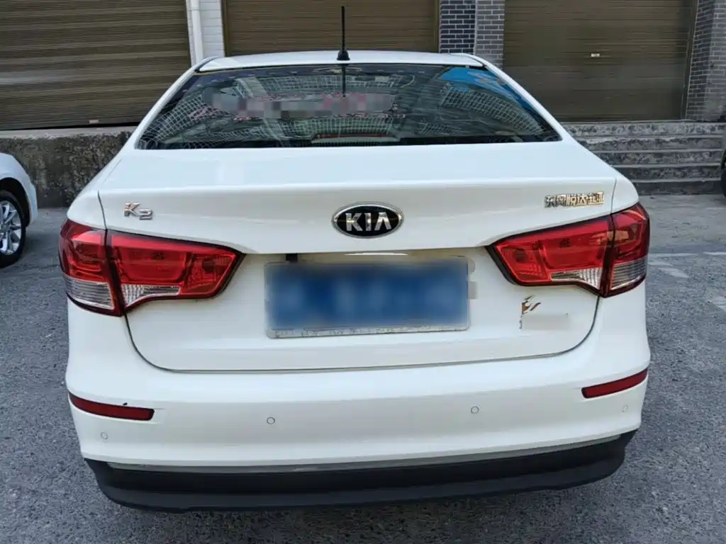 Kia K2 — миниатюра 6