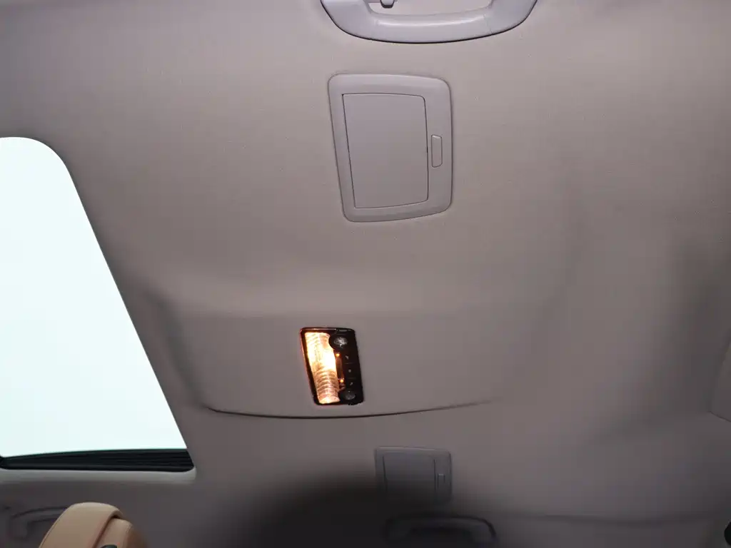 BMW 7 Series — миниатюра 14