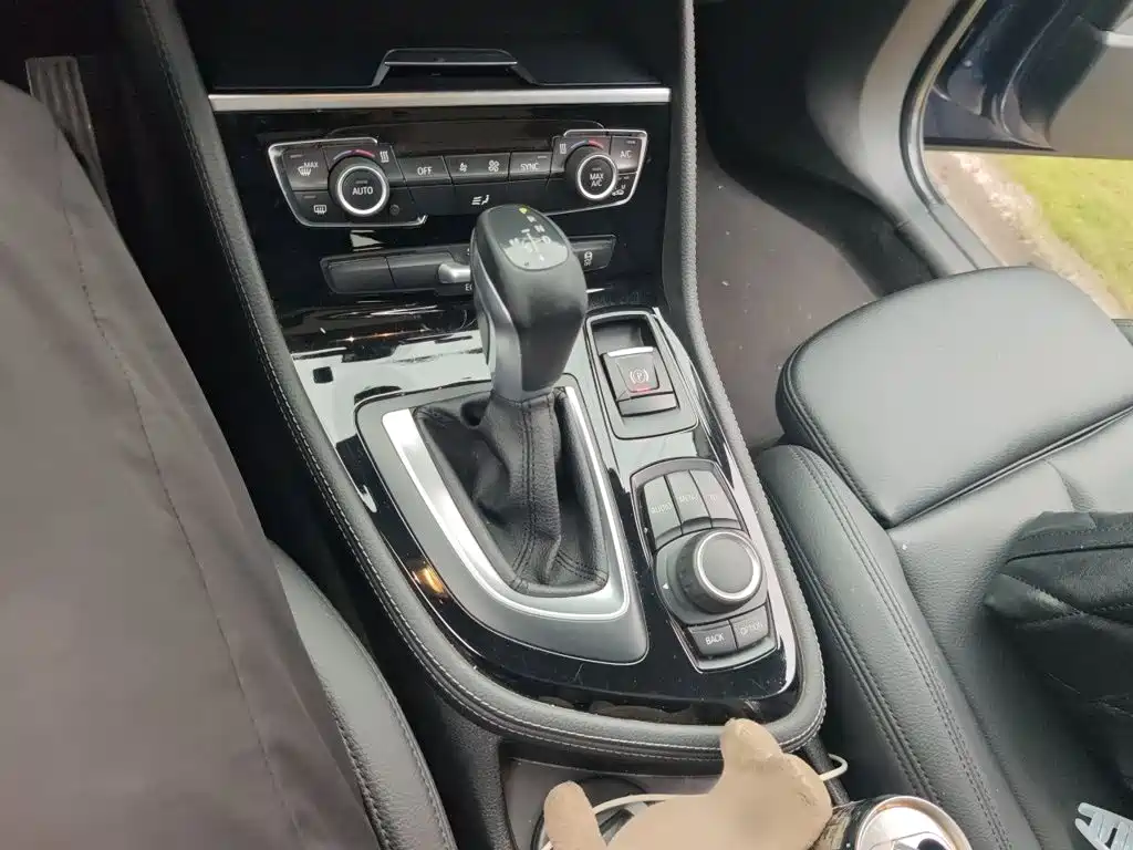 BMW 2 Series Active Tourer (Import) — миниатюра 7