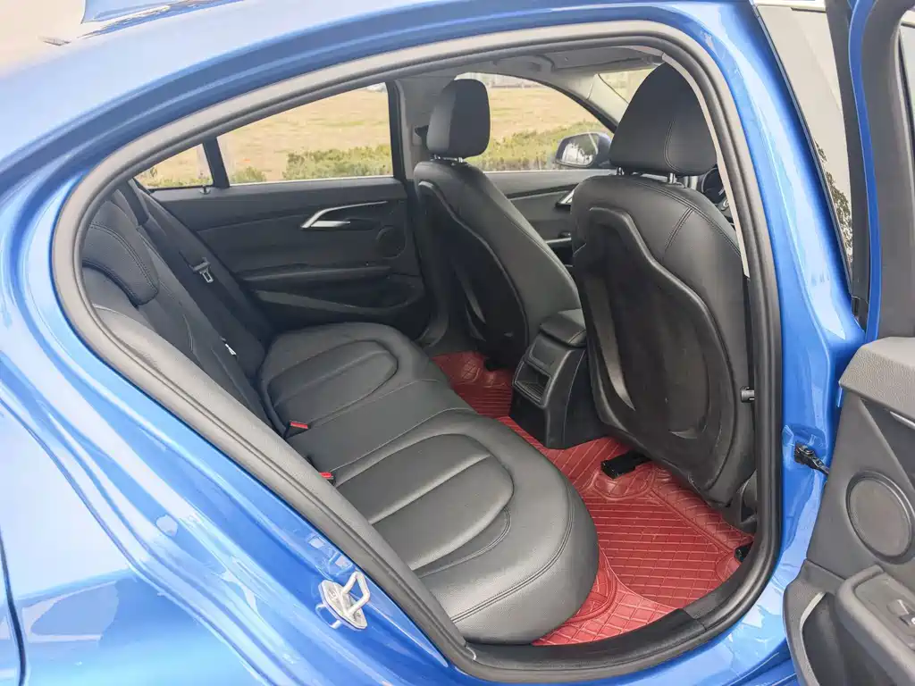 BMW 1 Series — миниатюра 11