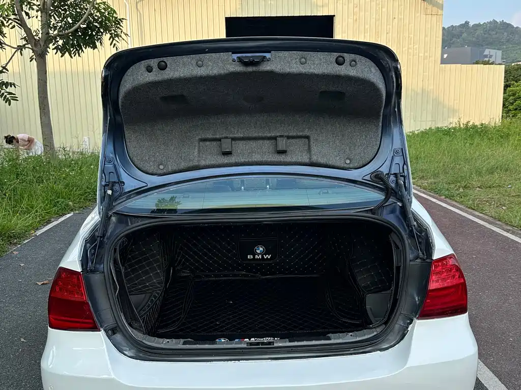 BMW 3 Series — миниатюра 20