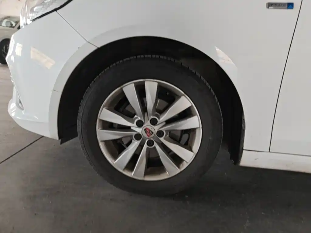 Roewe 360 — миниатюра 23