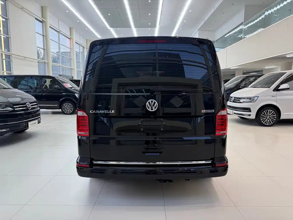 Volkswagen Caravelle — миниатюра 5