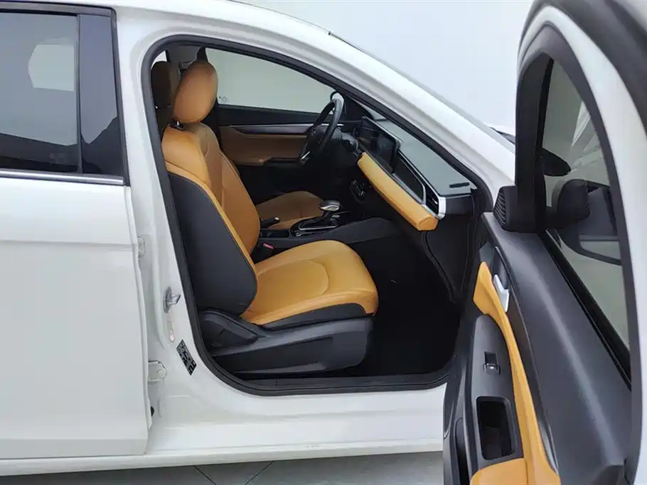 Ford Escort 2021 1.5L AT