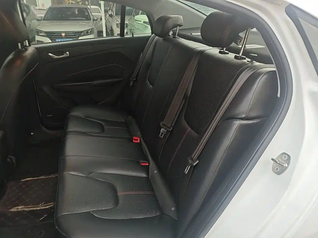 Chery Arrizo 5 — миниатюра 17