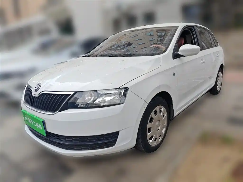 Skoda Rapid Spaceback 2015