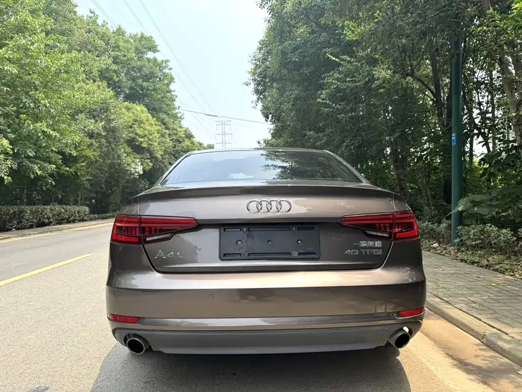 Audi A4L — миниатюра 5