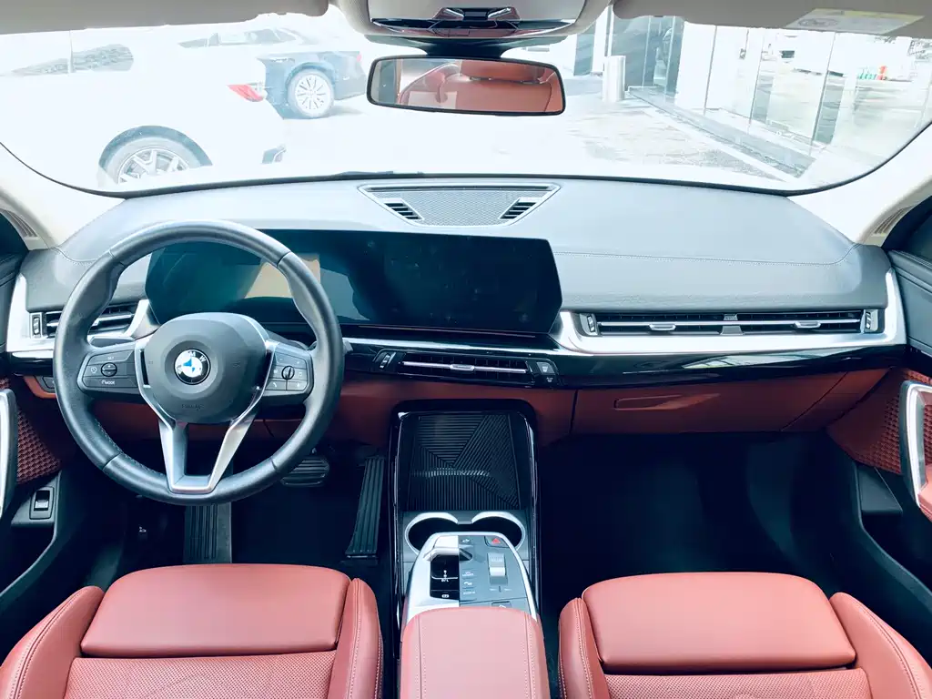 BMW X2 (Import) — миниатюра 8