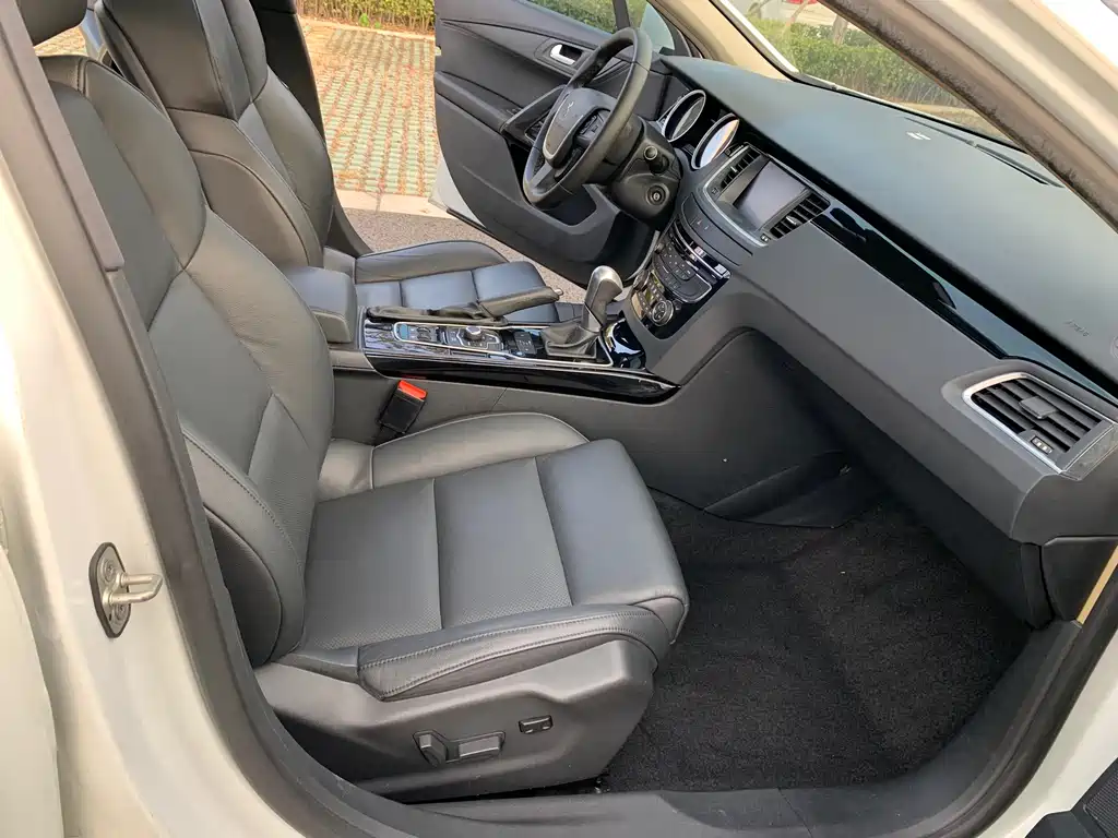 Peugeot 508 2011 2.3L AT Luxury