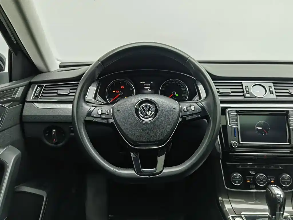 Volkswagen Passat — миниатюра 11