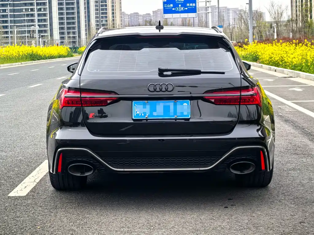 Audi RS 6 2024 RS 6 4.0T Avant performance