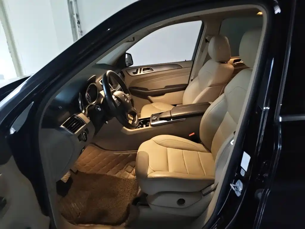 Mercedes-Benz M-Class — миниатюра 19