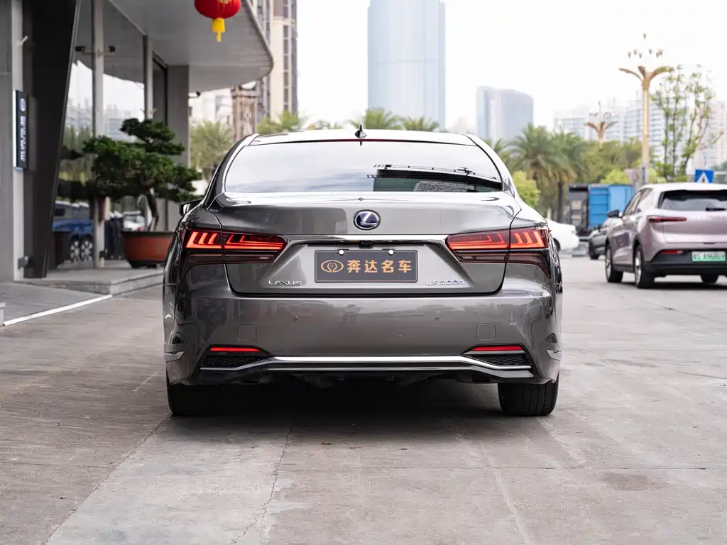 Lexus LS 2021 500h Executive