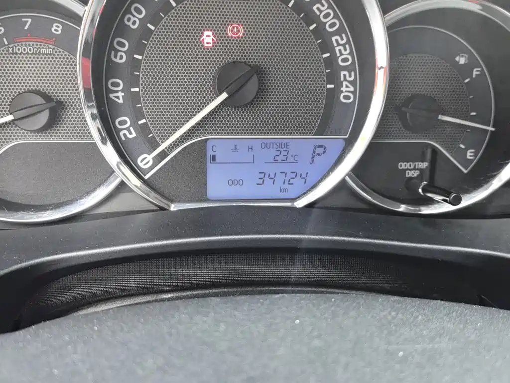 Toyota Corolla — миниатюра 13