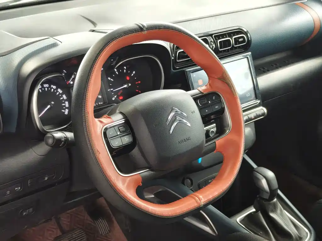 Citroen C4 Aircross — миниатюра 8
