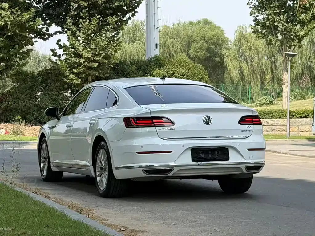 Volkswagen FAW - Passat CC CC 2019 330TSI VI
