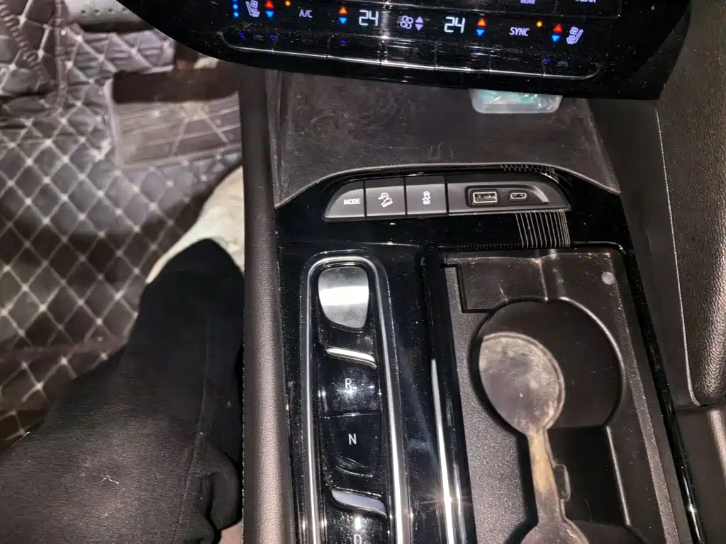 Buick Enclave — миниатюра 15