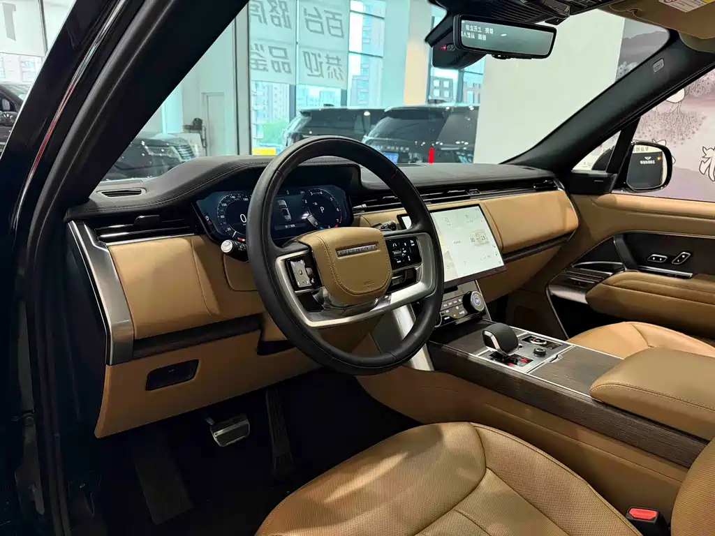 Land Rover Range Rover 2023 3.0 L6 400PS мест Long Wheelbase