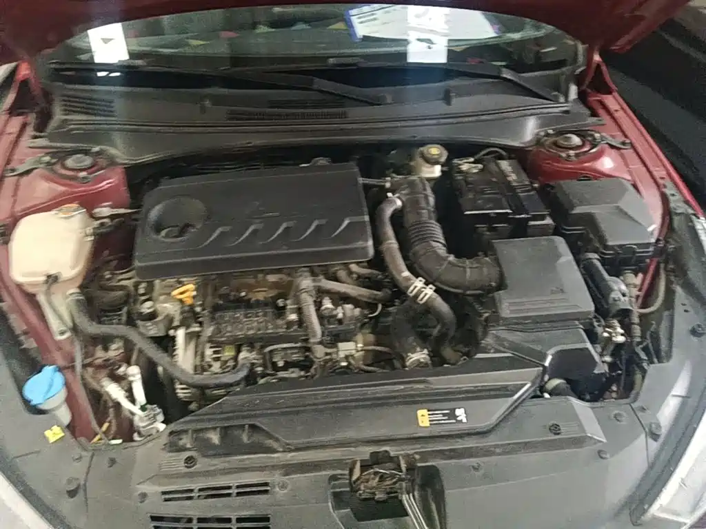 Hyundai Elantra — миниатюра 20