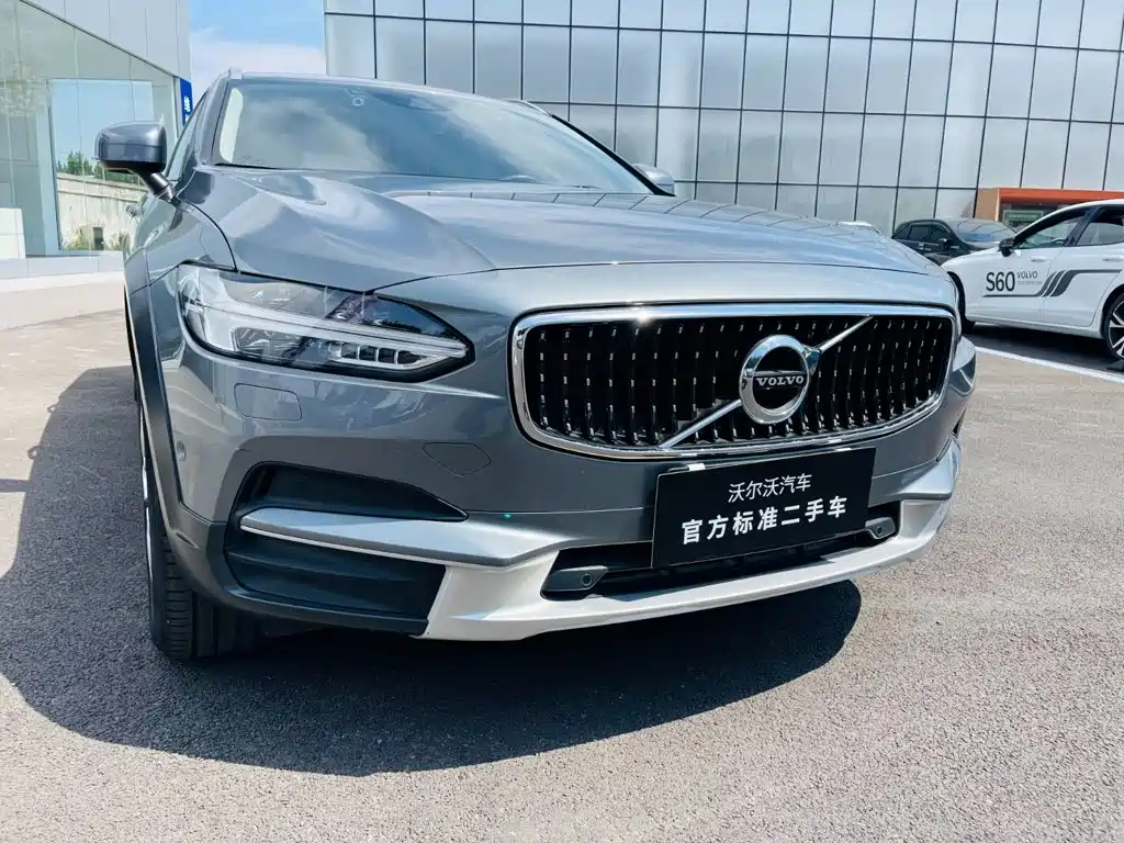 Volvo V90 — миниатюра 8