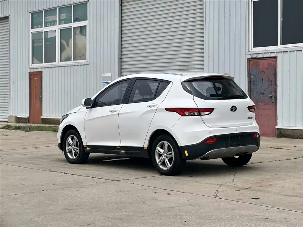 FAW D60 2016 1.5L MT